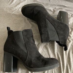Black, American Eagle heeled booties. Size 8.